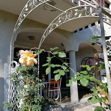 La Finestra Sul Bed & Breakfast Brusimpiano